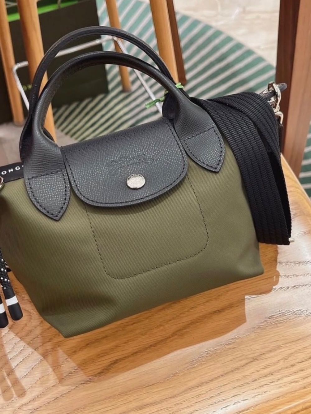 NWT Longchamp energy XS - Picture 2 of 2